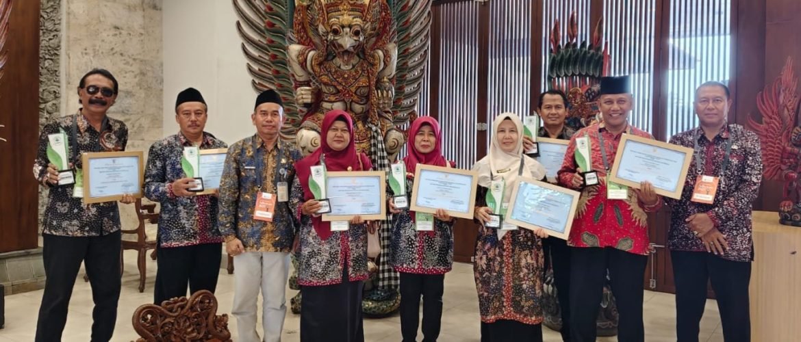 Enam Sekolah di Rembang Raih Penghargaan Adiwiyata Nasional 2025/rembangkab Enam Sekolah di Rembang Raih Penghargaan Adiwiyata Nasional 2025/rembangkab