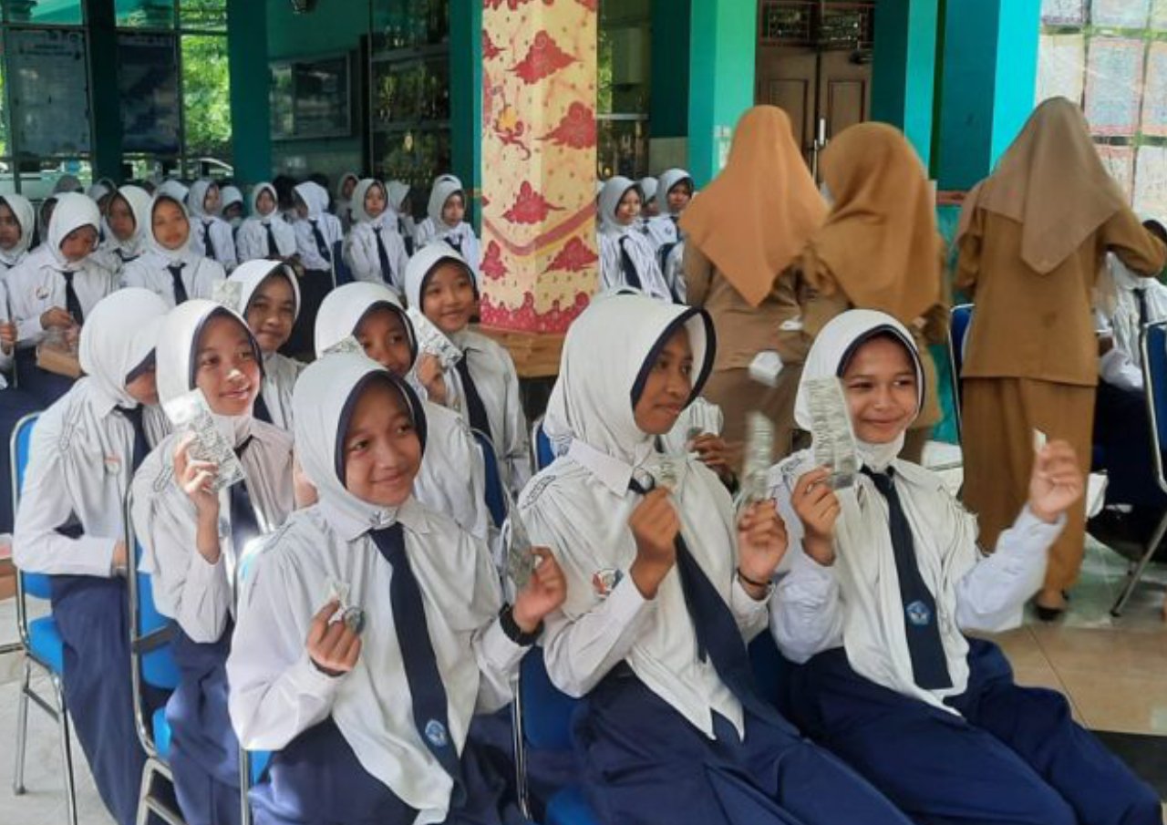 Cegah Stunting, Remaja di Rembang Diingatkan Pentingnya Konsumsi Tablet Tambah Darah/rembangkab