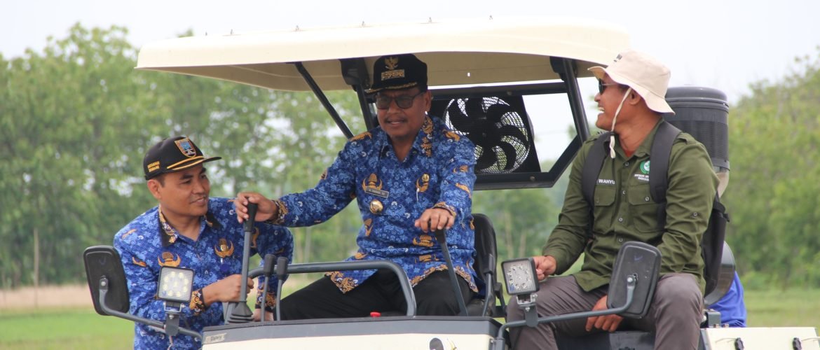 Tingkatkan Produktivitas, Pemkab Penuhi Sarana Prasarana hingga Alat Pertanian Petani Rembang /rembangkab