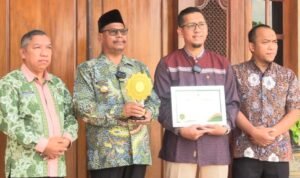 Capaian UHC Prioritas Rembang Jadi Wujud Komitmen Pemkab Jamin Kesehatan Masyarakat/rembangkab Capaian UHC Prioritas Rembang Jadi Wujud Komitmen Pemkab Jamin Kesehatan Masyarakat/rembangkab