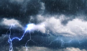 Ilustrasi cuaca ekstrem/istock