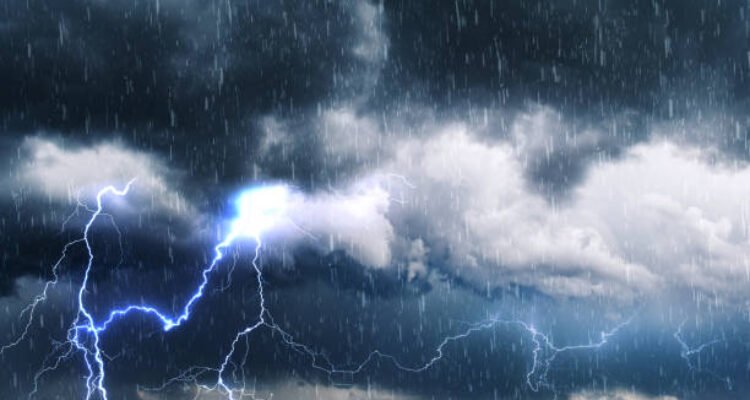 Ilustrasi cuaca ekstrem/istock