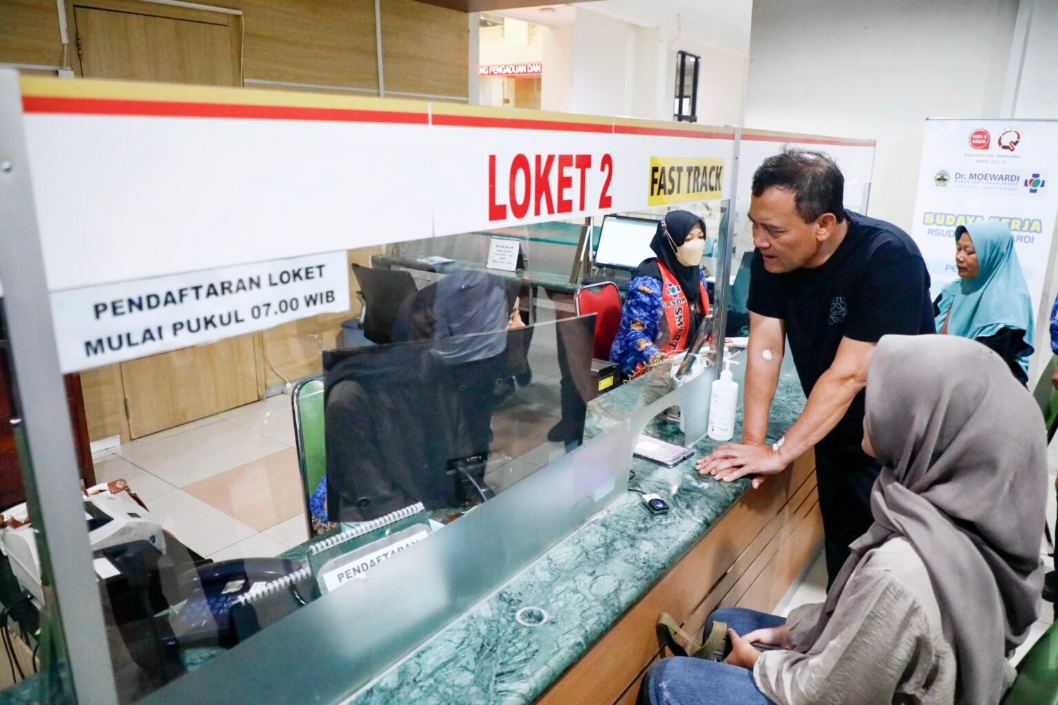 Pemprov Jateng Tegaskan Rumah Sakit dan Faskes Tak Boleh Tolak Pasien yang PBI Nonaktif/jatengprov