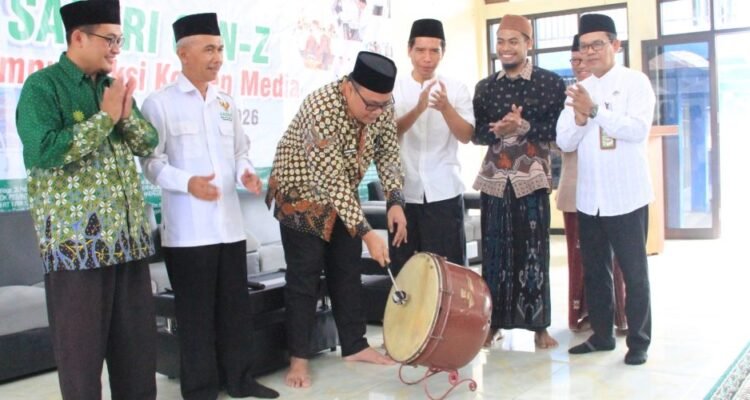 Wabup Hanies Apresiasi Gerakan Santri Menulis di Rembang /rembangkab