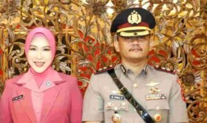AKBP M Faisal Pratama dan istrinya/polres rembang