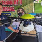 Modernisasi Pertanian di Rembang, 7 Drone Dikerahkan untuk Semprot Prestisida dan Pemupukan/rembangkab Modernisasi Pertanian di Rembang, 7 Drone Dikerahkan untuk Semprot Prestisida dan Pemupukan/rembangkab