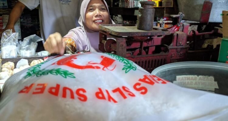 Pemkab Rembang Pastikan Stok Bahan Pokok Aman Jelang Idulfitri/rembangkab