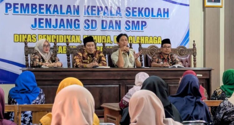 47 Kepala SD hingga SMP di Rembang Dapat Pembekalan /rembangkab 47 Kepala SD hingga SMP di Rembang Dapat Pembekalan /rembangkab
