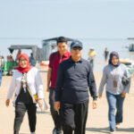 Bupati Rembang Harno telah melakukan peninjauan ke Pantai Karangjahe/rembangkab Bupati Rembang Harno telah melakukan peninjauan ke Pantai Karangjahe/rembangkab