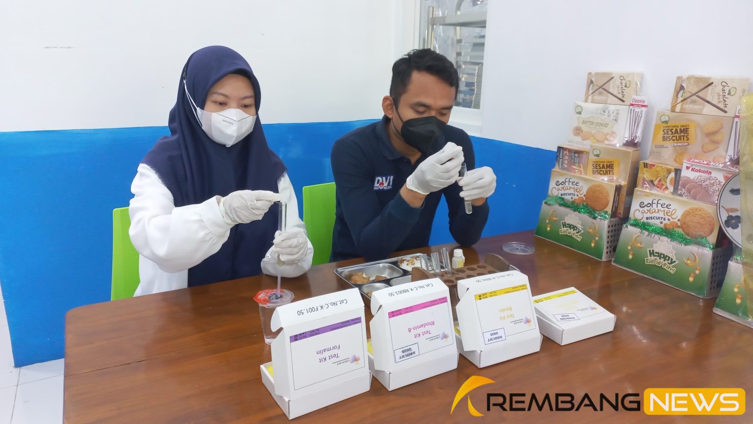 Si Dokkes Polres Rembang Lakukan Food Security di Dapur MBG /rembangkab