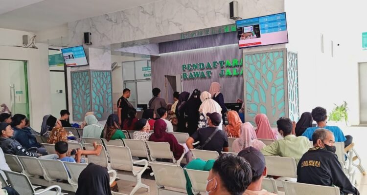 Kini RSUD dr. R. Soetrasno Rembang Buka Layanan Poli Sore/rembangkab