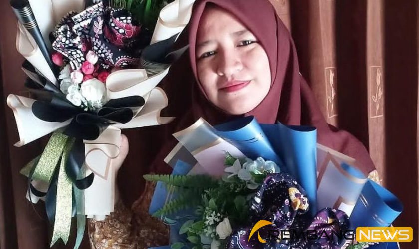 Muamluaturrahmah, pengrajin di Rembang /rembangkab