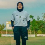 Suci Indriani (22) wasit sepak bola/rembangkab