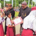 Upacara Peringatan Hari Pendidikan Nasional Digelar di Alun-alun Rembang/rembangkab