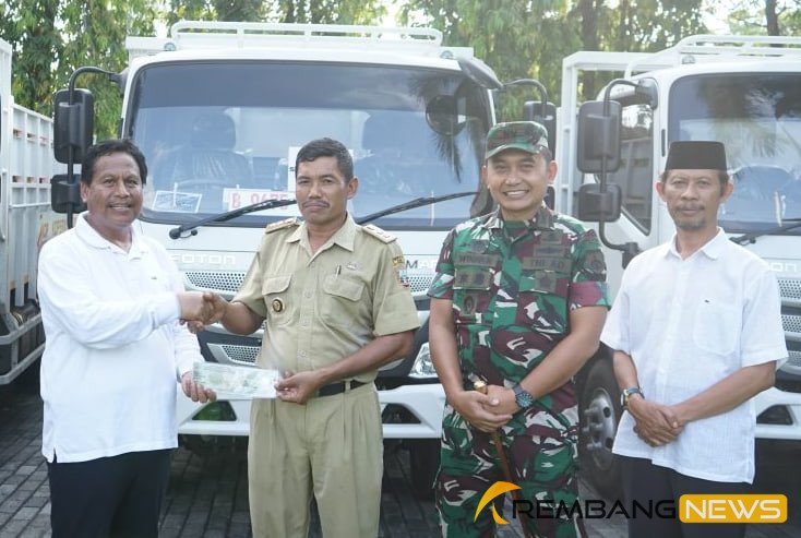 13 Koperasi Desa Merah Putih di Rembang Dapat Bantuan 13 Unit Truk/rembangkab