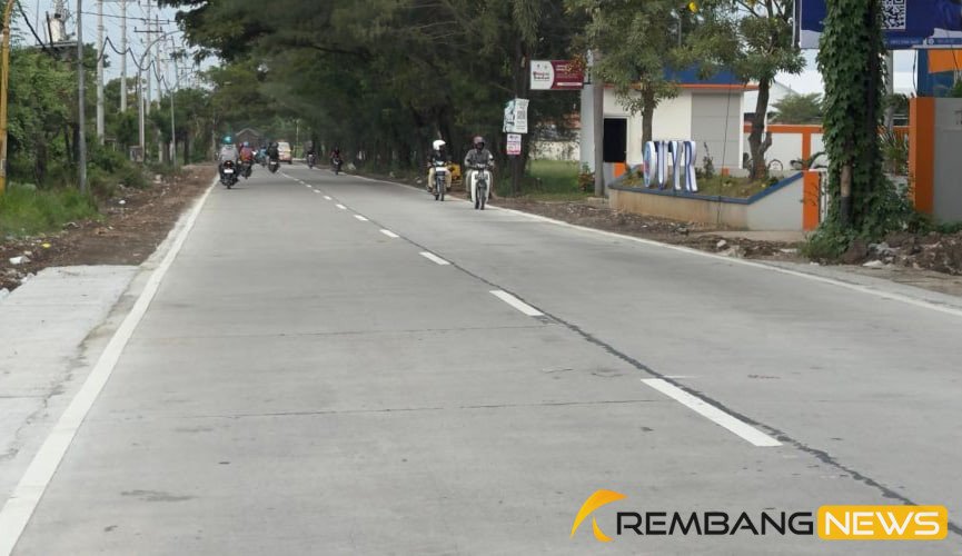Perbaikan Jalan Tireman-Japerejo Rampung/rembangkab