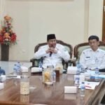 Pekerja PWI Rembang Protes Aturan Kepemilikan SIM dan STNK Kendaraan yang Parkir di Pabrik/rembangkab