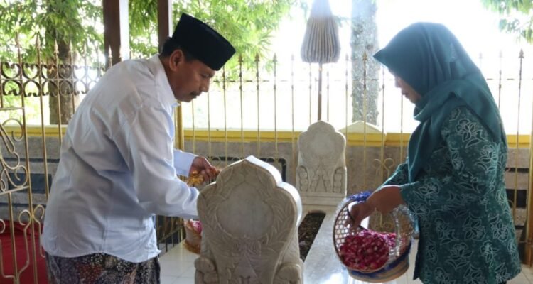 Hari Jadi Rembang, Pemkab Ziarah ke Tujuh Makam Tokoh dan Situs Bersejarah/rembangkab