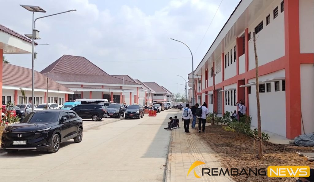 Sekolah Rakyat di Desa Kaliombo Rembang Resmi Beroperasi Hari Ini/rembangkab Sekolah Rakyat di Desa Kaliombo Rembang Resmi Beroperasi Hari Ini/rembangkab