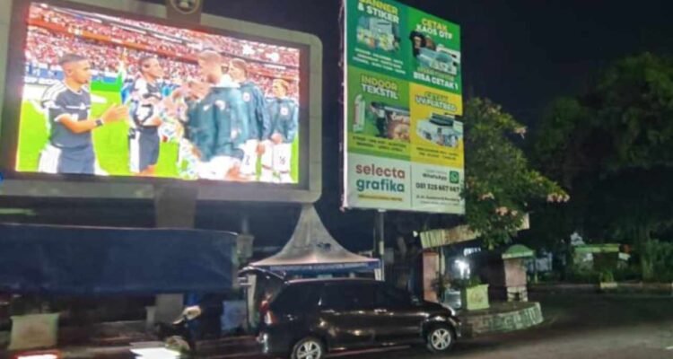 Pemkab Fasilitasi Nobar Piala Dunia di Alun-alun Rembang Lewat Videotron/rembangkab
