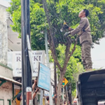 Pemkab Rembang Tertibkan Kabel Jaringan yang Semrawut/rembangkab Pemkab Rembang Tertibkan Kabel Jaringan yang Semrawut/rembangkab