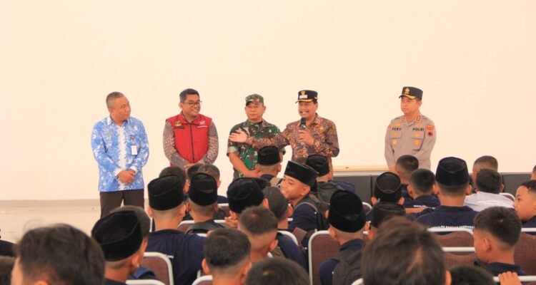 Bupati Harno Tinjau Pelaksanaan Sekolah Rakyat di Kaliombo Rembang/rembangkab Bupati Harno Tinjau Pelaksanaan Sekolah Rakyat di Kaliombo Rembang/rembangkab
