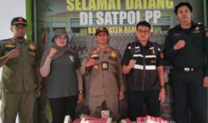 Operasi di Kragan Rembang, Petugas Amankan 250 Batang Rokol Ilegal/rembangkab
