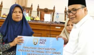 Ribuan Warga Rembang Terima BLT DBHCHT, Total Anggaran Capai Rp5 Miliar Lebih/rembangkab Ribuan Warga Rembang Terima BLT DBHCHT, Total Anggaran Capai Rp5 Miliar Lebih/rembangkab