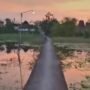 Jembatan Siratal Mustaqim di Sudo Rembang /@sekitar.rembang